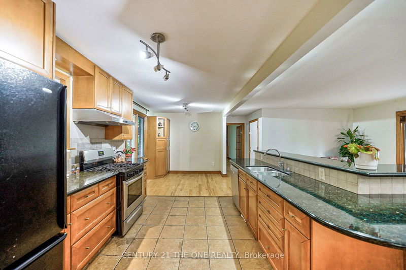 224 Park Ave  East Gwillimbury, L9N 1J9 | Image 11