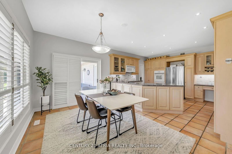 4 Maplehyrn Ave  East Gwillimbury, L0G 1V0 | Image 11