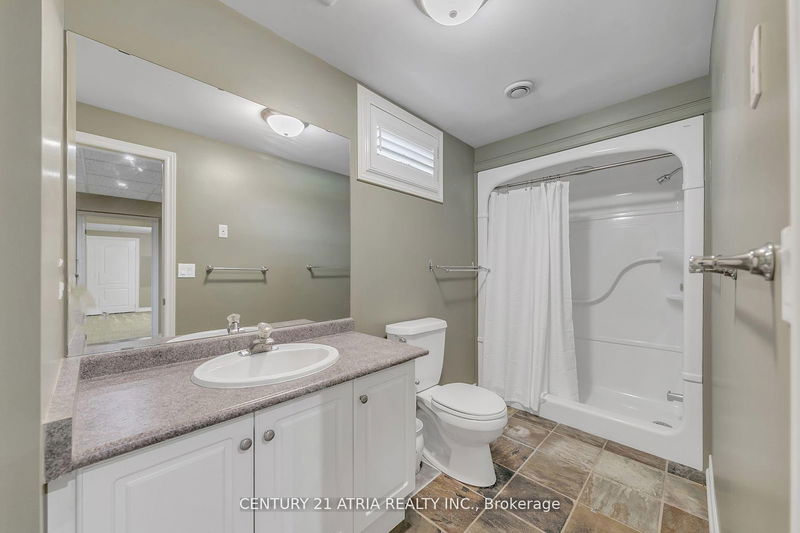 4 Maplehyrn Ave  East Gwillimbury, L0G 1V0 | Image 28