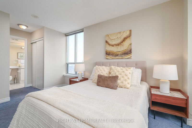  1202 - 60 DISERA Dr  Vaughan, L4J 9G1 | Image 17