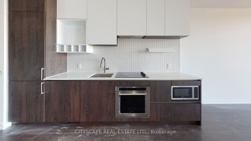home for lease on 601-950 Portage Pkwy