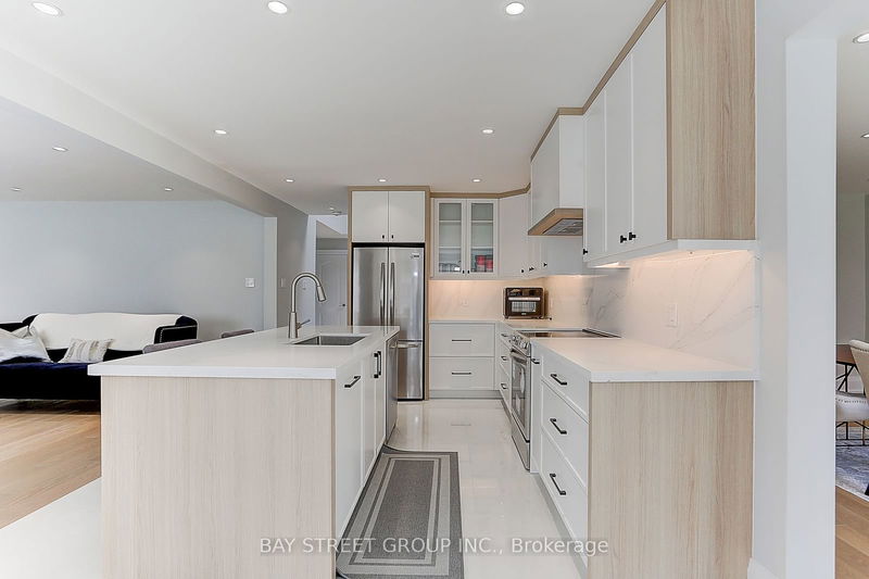 295 Elgin Mills Rd W Richmond Hill, L4C 4M1 | Image 13