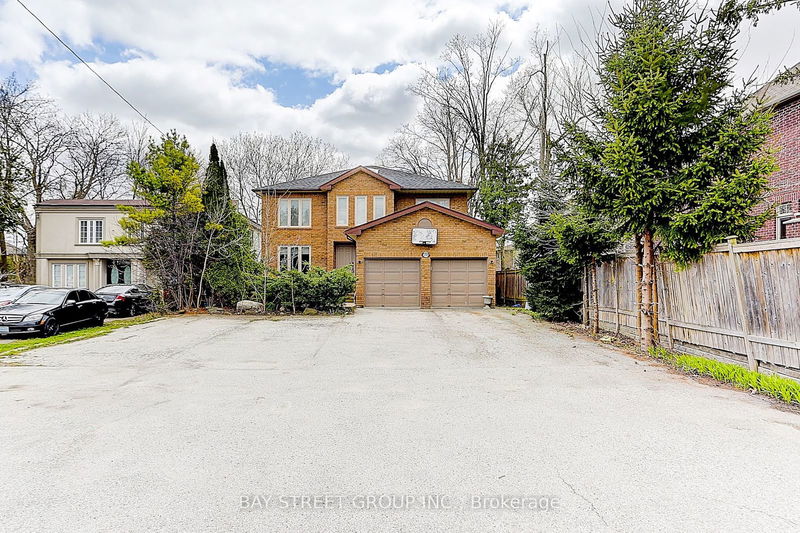 295 Elgin Mills Rd W Richmond Hill, L4C 4M1 | Image 2