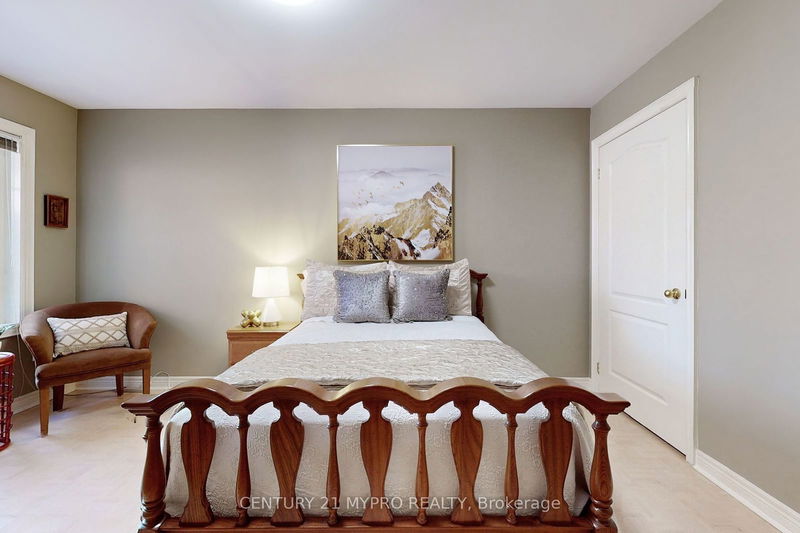 47A Benson Ave  Richmond Hill, L4C 4E5 | Image 21