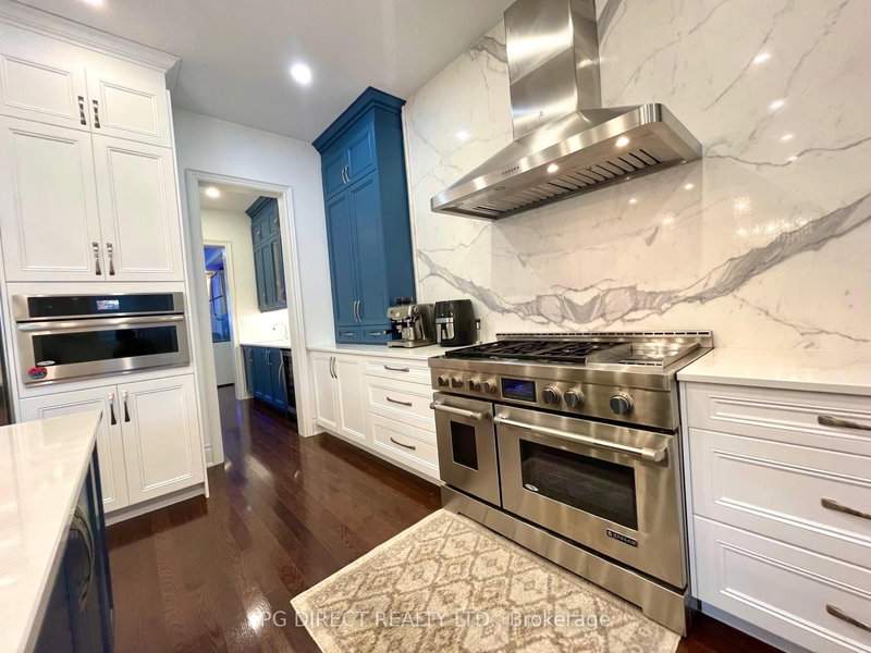 17 Torgan Tr, Vaughan, L4H 3X6 | Image 2