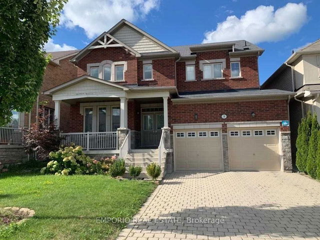 10 Farmhouse Crescent
