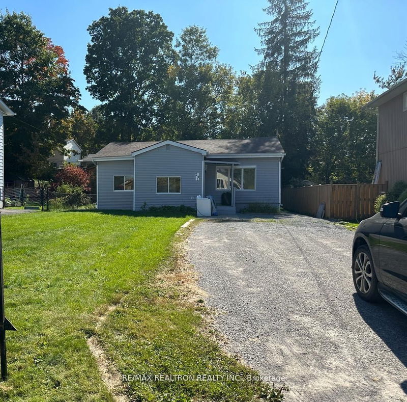 home for lease on 281 Kenwood Avenue