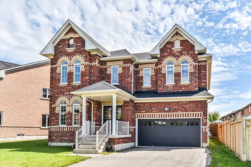 127 Greenwood Rd  Whitchurch-Stouffville, L4A 4N7 | Image 1