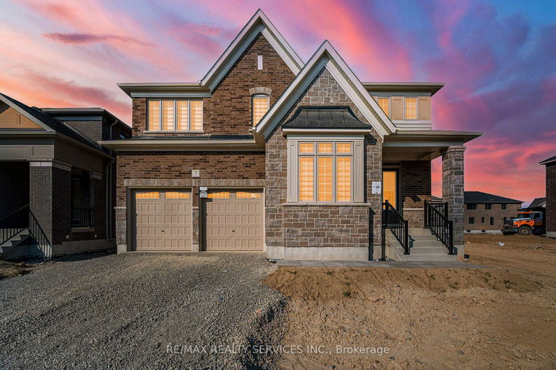 home for lease on 7 sandhill Crescent N