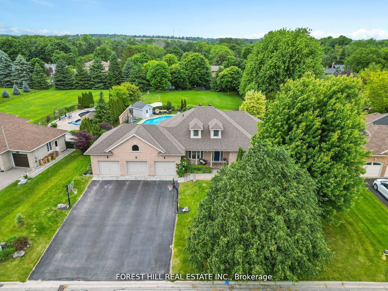 114 Ward Ave  East Gwillimbury, L0G 1V0 | Image 1