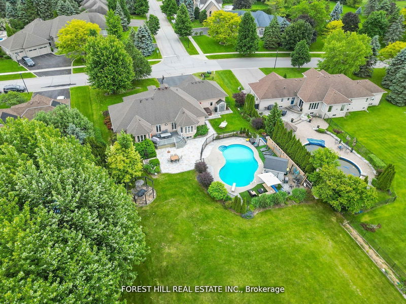 114 Ward Ave  East Gwillimbury, L0G 1V0 | Image 37