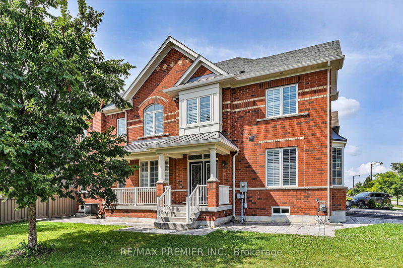 31 Cranbrook Cres  Vaughan, L4H 4H2 | Image 1