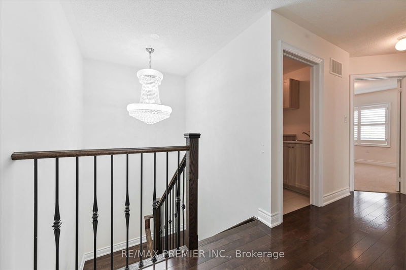 31 Cranbrook Cres  Vaughan, L4H 4H2 | Image 19