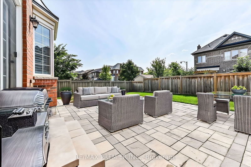 31 Cranbrook Cres  Vaughan, L4H 4H2 | Image 34