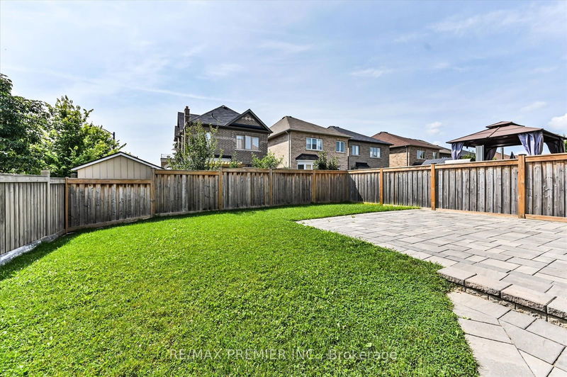 31 Cranbrook Cres  Vaughan, L4H 4H2 | Image 35