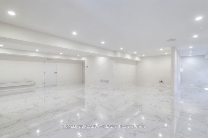 5875 19th Ave  Markham, L3P 3J3 | Image 9