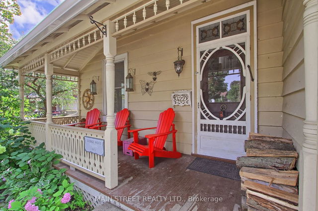 422 Tecumseth Street
