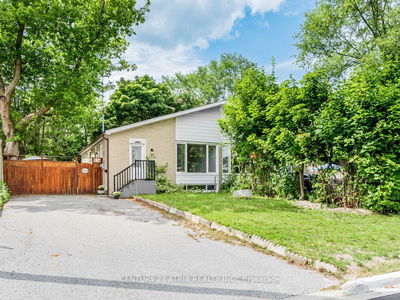 195 Taylor Mills Dr N Richmond Hill, L4C 2T5 | Image 1