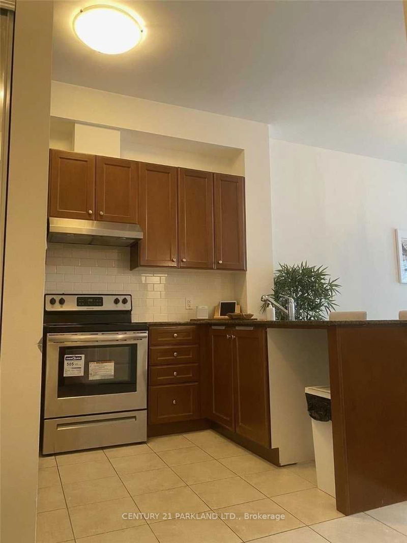home for lease on 116-281 Woodbridge Avenue