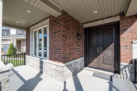 22 Philips Lake Crt N Richmond Hill, L4E 0S8 | Image 3