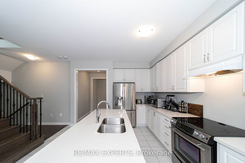 224 Danny Wheeler Blvd  Georgina, L4P 0J8 | Image 10