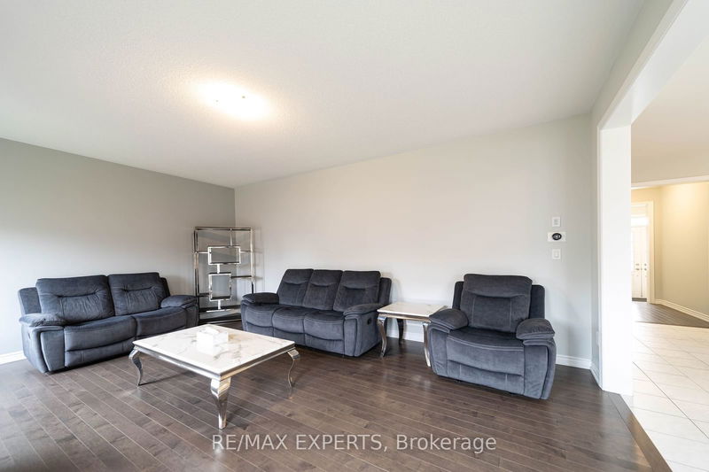 224 Danny Wheeler Blvd  Georgina, L4P 0J8 | Image 13