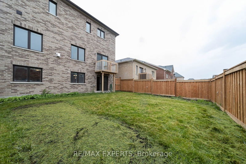 224 Danny Wheeler Blvd  Georgina, L4P 0J8 | Image 34