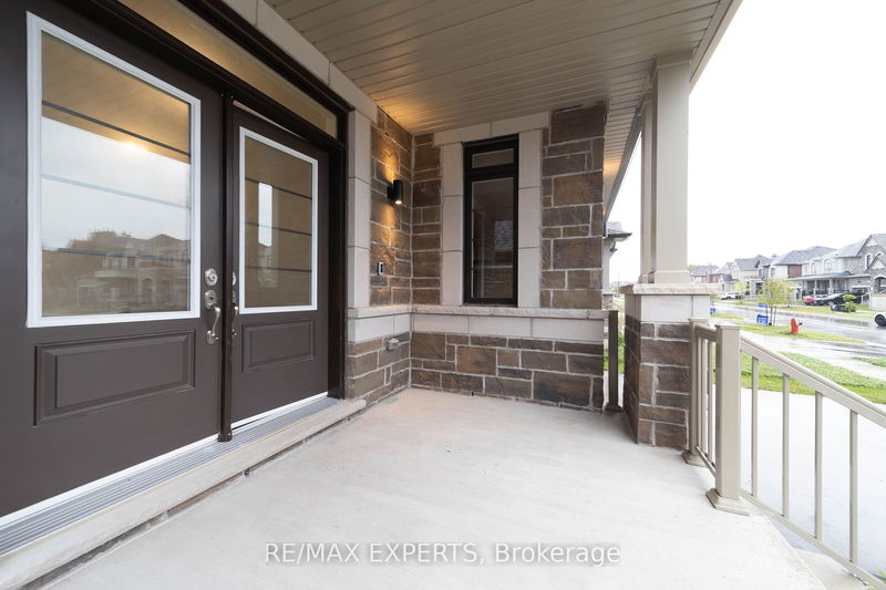 224 Danny Wheeler Blvd  Georgina, L4P 0J8 | Image 4