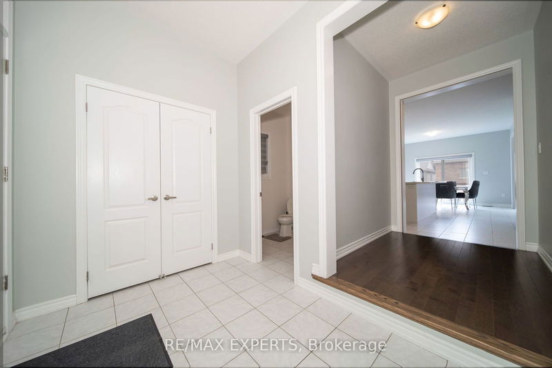 224 Danny Wheeler Blvd  Georgina, L4P 0J8 | Image 7