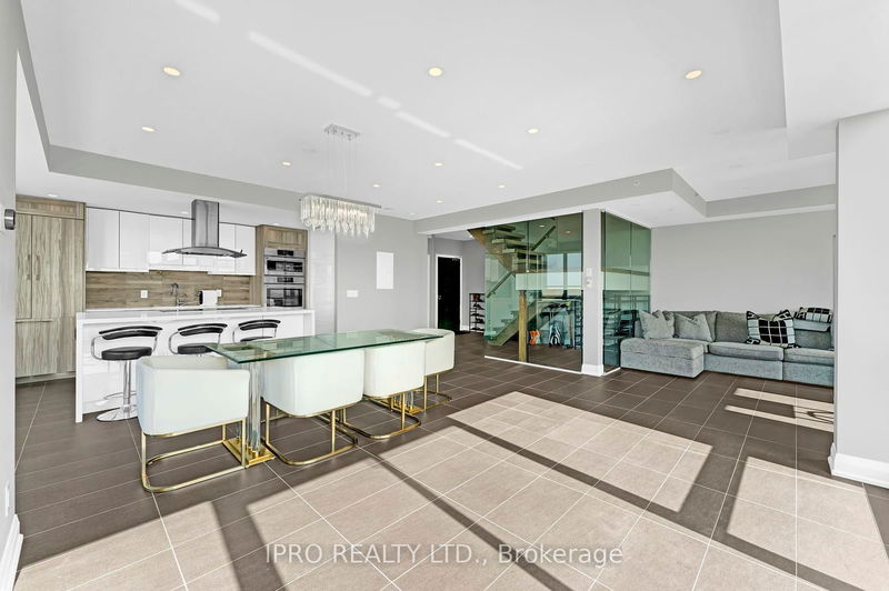  3602 - 2900 Highway 7 Rd  Vaughan, L4K 0G3 | Image 11