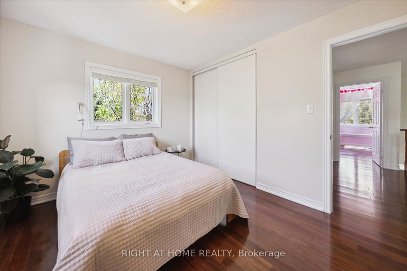 134 Hollandview Tr  Aurora, L4G 7H2 | Image 27