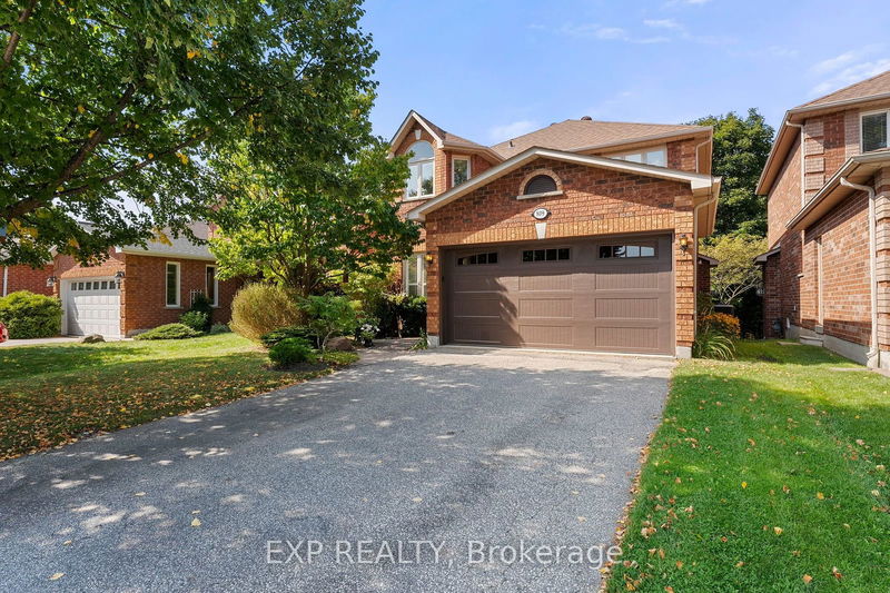 809 Surin Crt  Newmarket, L3Y 8R3 | Image 6