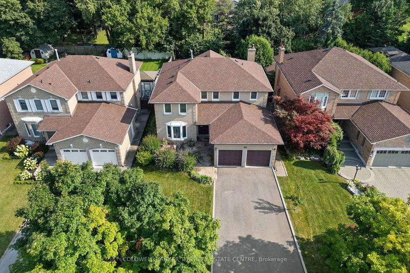 55 Blyth St N Richmond Hill, L4E 2W7 | Image 2