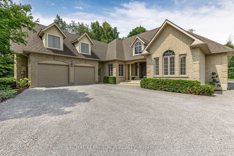 44 John Rye Tr  East Gwillimbury, L0G 1R0 | Image 2