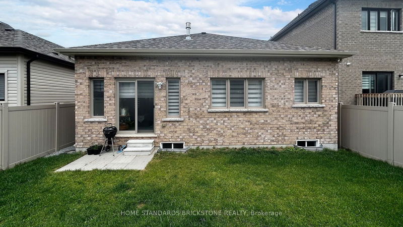 107 Connell Dr  Georgina, L4P 0K3 | Image 35