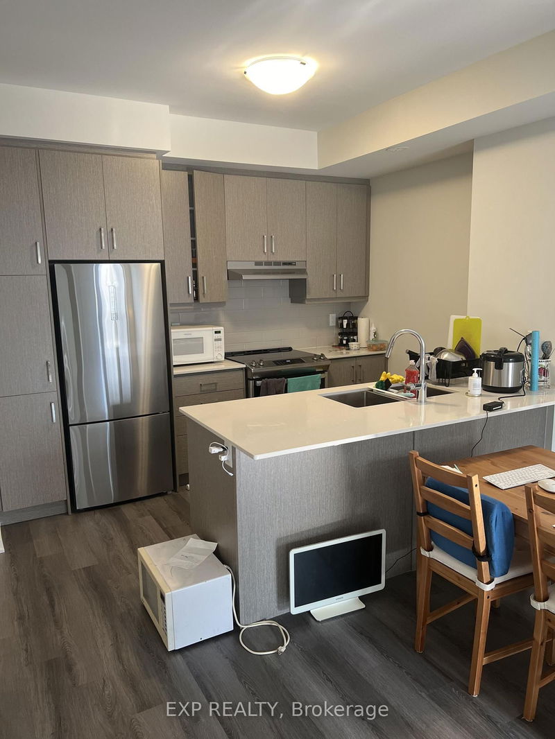 home for lease on 239-121 Honeycrisp Crescent