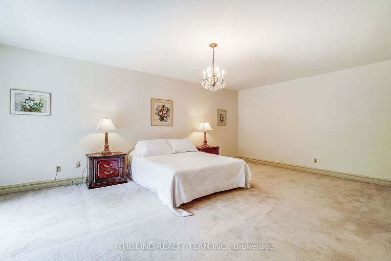 99 Birch Ave  Richmond Hill, L4C 6C5 | Image 25