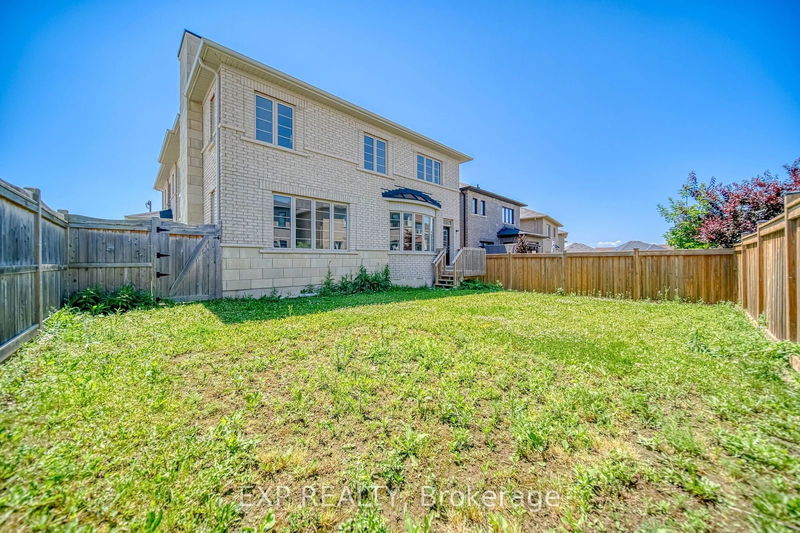 2 Deepwood Cres  East Gwillimbury, L9N 0P8 | Image 39