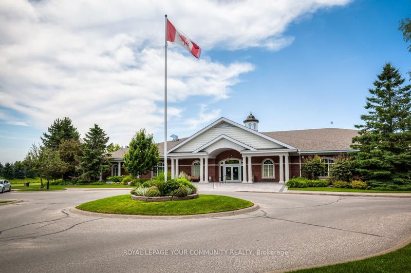 22 Faldos Flight   Whitchurch-Stouffville, L4A 1M8 | Image 32