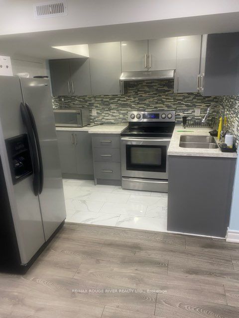 home for lease on BSMT-34 Lahore Crescent