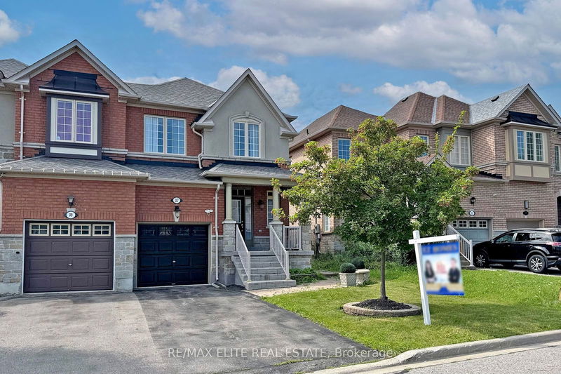 37 Whisperwood Rd  Vaughan, L4J 9G6 | Image 1