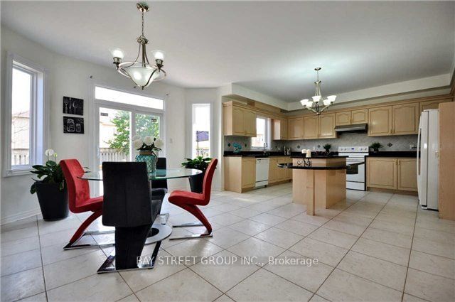 277 Calvert Rd  Markham, L6C 1V1 | Image 6