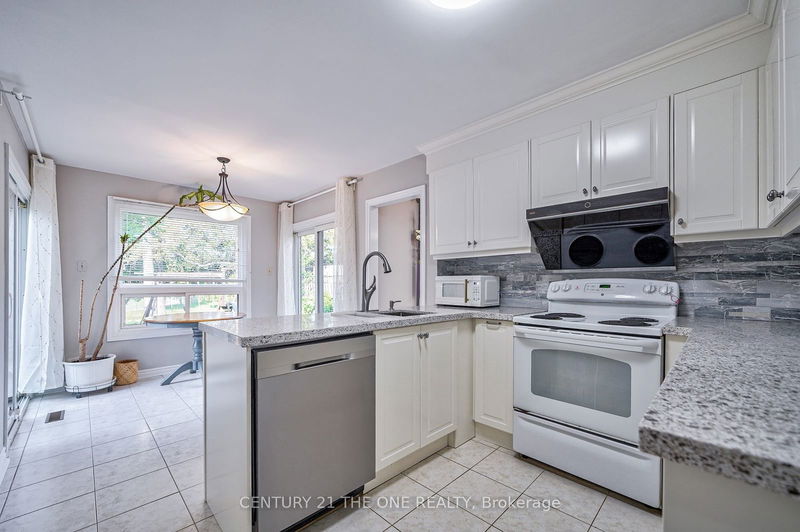 12 Featherstone Ave  Markham, L3S 2E5 | Image 12