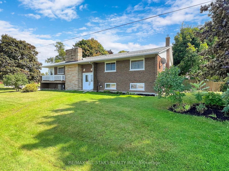 180 The Queensway Rd N Georgina, L4P 3C8 | Image 2