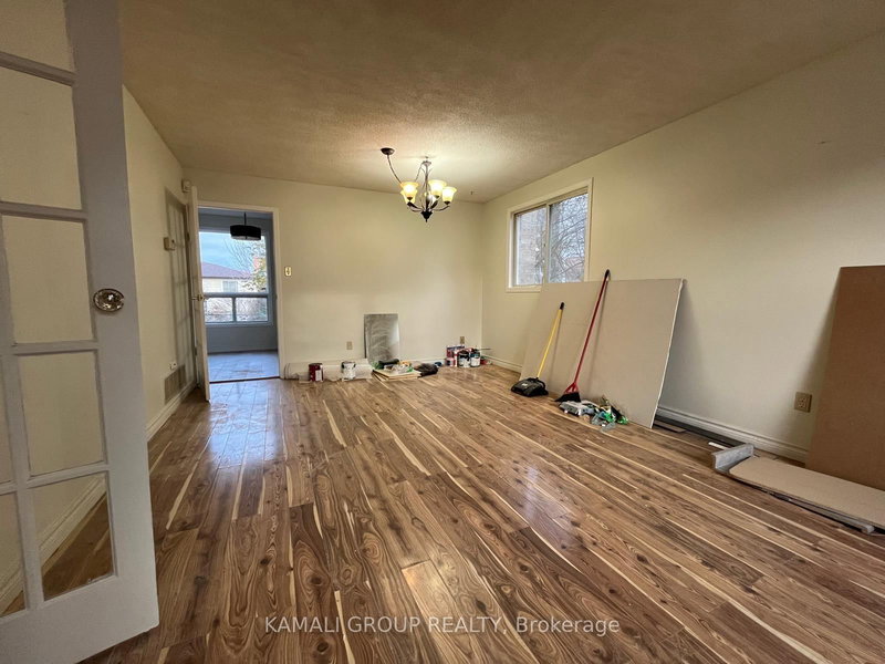 257 London Rd, Newmarket, L3Y 6L3 | Image 3