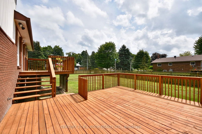 252 Nelson Cres  Innisfil, L9S 1E7 | Image 30