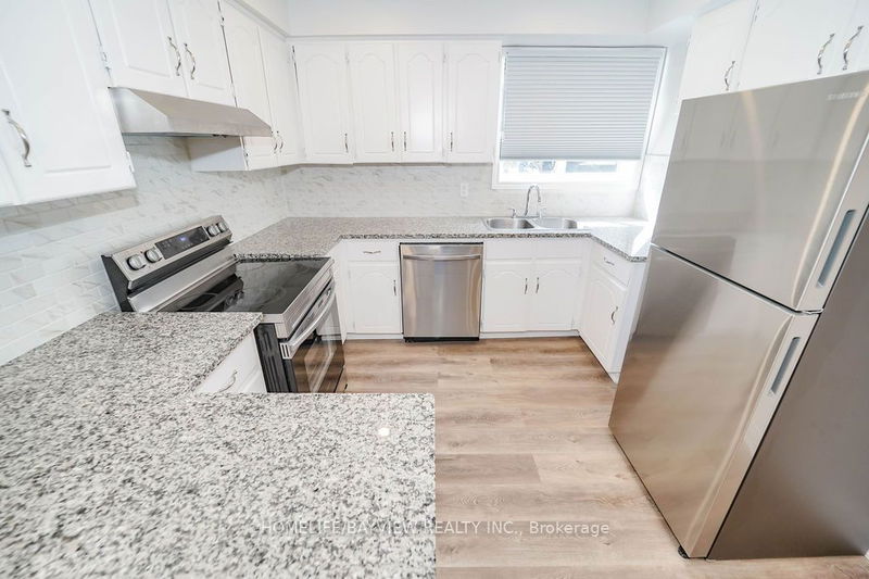  34 - 12 Poplar Cres  Aurora, L4G 3L3 | Image 26