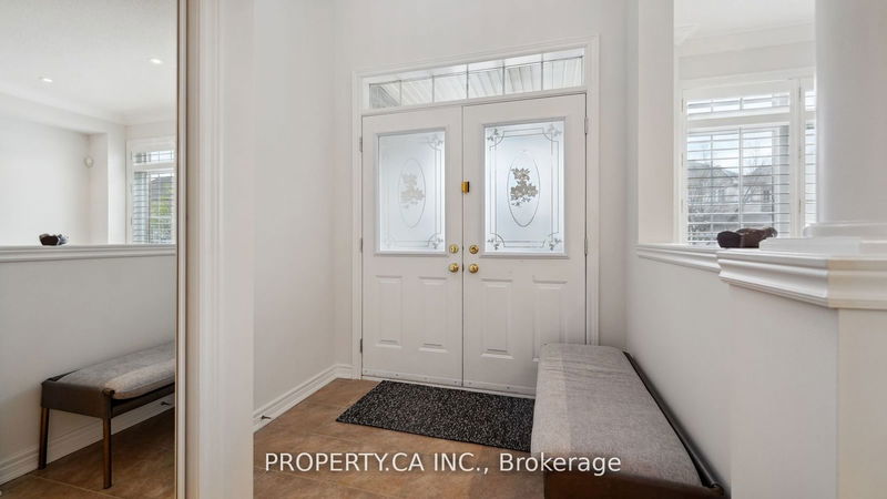 58 River Valley Cres  Markham, L6C 3G9 | Image 2