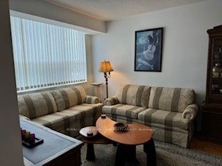  303 - 7378 Yonge St  Vaughan, L4J 8J1 | Image 3