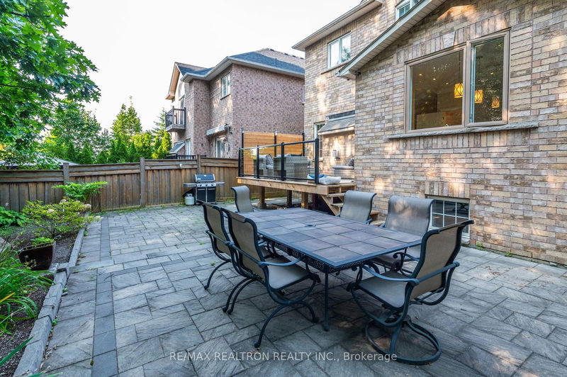 93 Regency View Hts  Vaughan, L6A 3T8 | Image 20